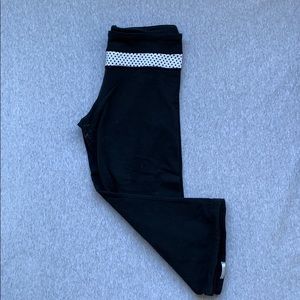 Lululemon wide leg capri pants